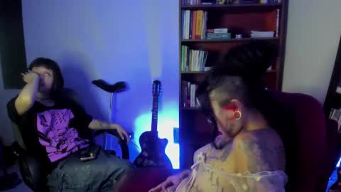 nana_cirkus online show from February 3, 2025, 4:25 am