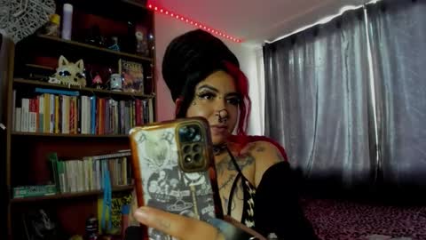 Val  online show from October 24, 2025, 9:22 pm