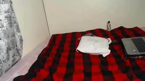 Nana online show from February 8, 2026, 10:24 pm