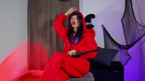 Nana  Natalia online show from October 23, 2025, 11:03 pm