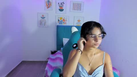 Snapshot of nanami_owo chatting on October 13, 2025, 3:39 am nanami_owo online show from October 13, 2025, 3:39 am