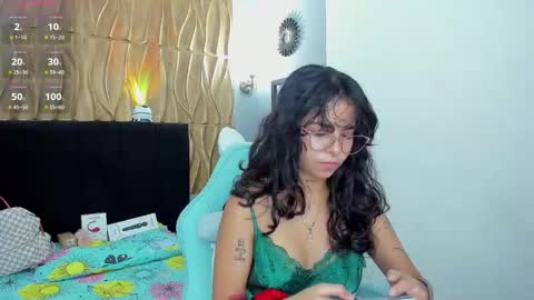Snapshot of nanami_owo chatting on October 26, 2025, 4:51 am nanami_owo online show from October 26, 2025, 4:51 am