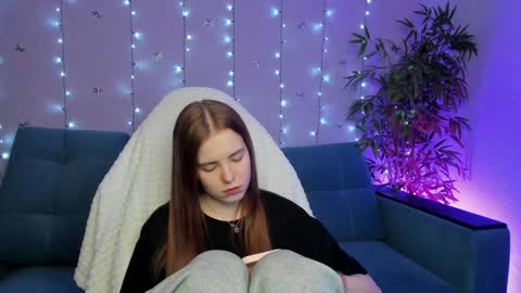 Snapshot of nanami_v02 chatting on January 18, 2025, 8:30 pm Maeve online show from January 18, 2025, 8:30 pm