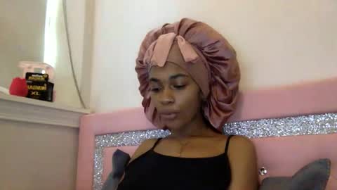 Snapshot of nanaonn chatting on April 20, 2026, 5:37 pm nanaonn online show from April 20, 2026, 5:37 pm