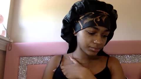 Snapshot of nanaonn chatting on May 12, 2026, 9:23 pm nanaonn online show from May 12, 2026, 9:23 pm