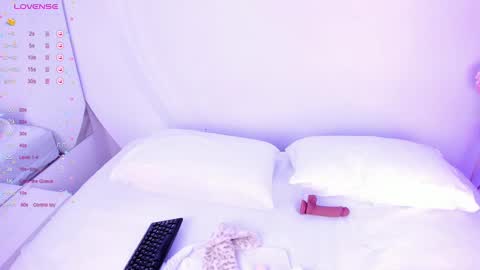 Snapshot of nanaosaky chatting on October 22, 2025, 12:49 pm NanaOsaky online show from October 22, 2025, 12:49 pm