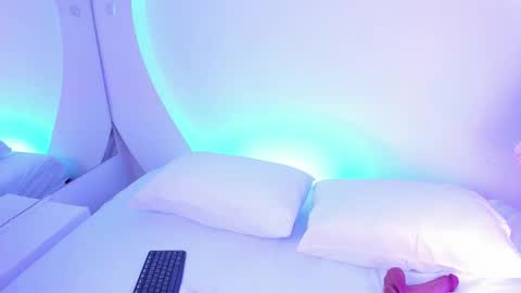 NanaOsaky online show from January 19, 2026, 12:20 pm