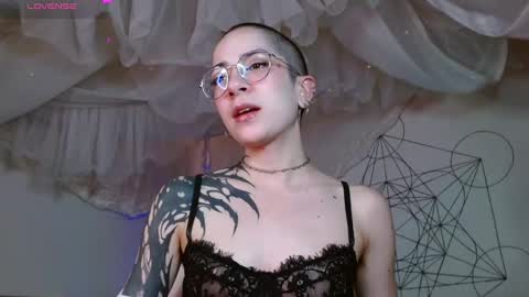 Alma  Maria online show from February 19, 2025, 9:39 am