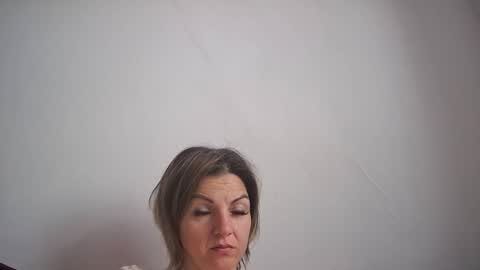 Nancy online show from October 17, 2025, 6:38 am