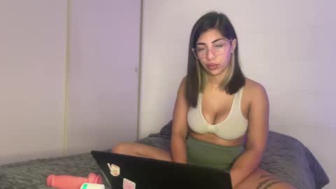 Snapshot of nancybaby67 chatting on May 3, 2026, 12:33 pm nancy online show from May 3, 2026, 12:33 pm
