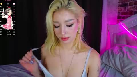 Sally Blonde  Katrinbrown online show from October 1, 2025, 5:35 am