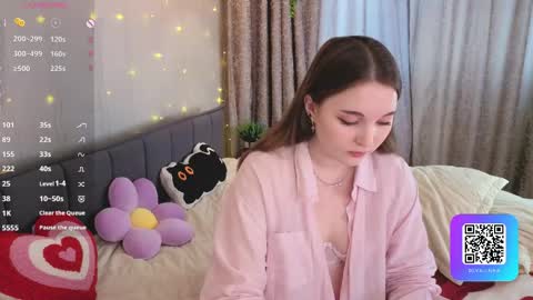 Luna online show from May 3, 2026, 5:13 am