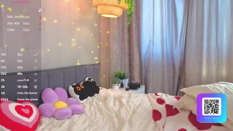 Luna online show from May 7, 2026, 5:57 am