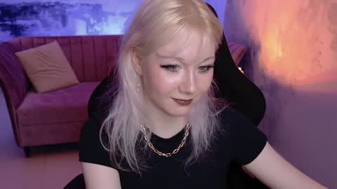 nancymartinez online show from December 12, 2024, 8:10 pm