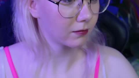 nancymartinez online show from December 13, 2024, 10:55 pm