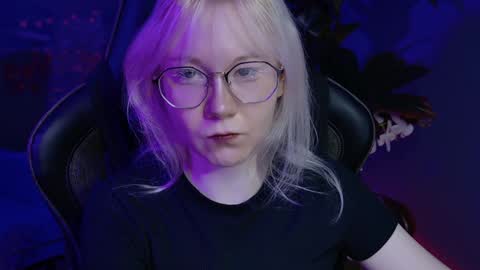 nancymartinez online show from December 16, 2024, 5:17 am