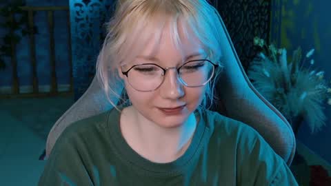 nancymartinez online show from December 17, 2024, 11:17 am