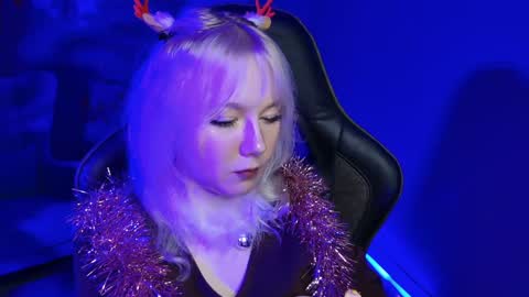 nancymartinez online show from December 25, 2024, 4:11 pm