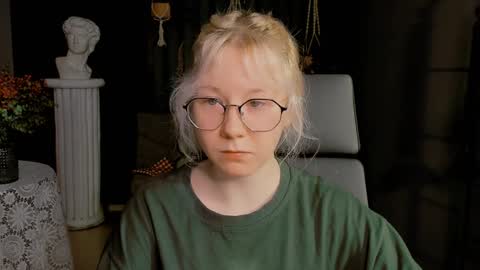 nancymartinez online show from December 30, 2024, 5:04 am
