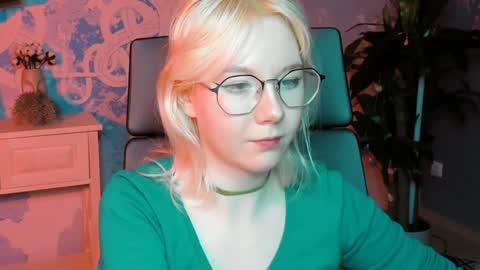 nancymartinez online show from January 17, 2025, 11:27 am