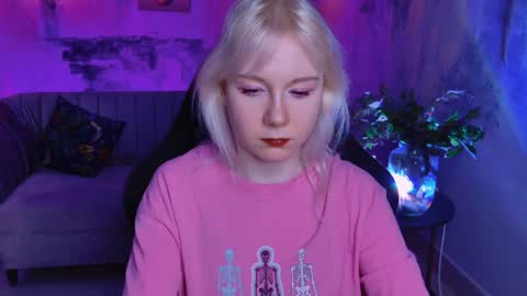 nancymartinez online show from February 4, 2025, 5:10 am