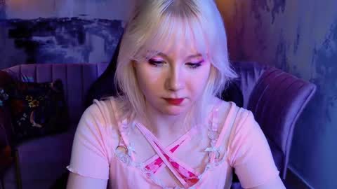 nancymartinez online show from February 13, 2025, 7:31 pm