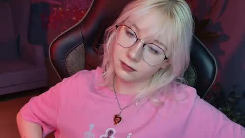 nancymartinez online show from February 18, 2025, 11:44 am