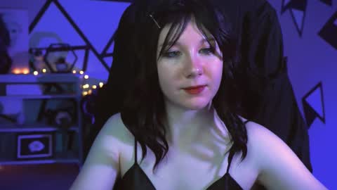 nancymartinez online show from February 26, 2025, 7:16 pm