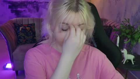 nancymartinez online show from March 8, 2025, 5:28 am
