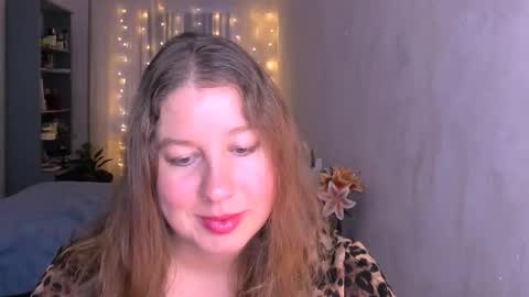 Snapshot of nancysanders chatting on December 2, 2025, 10:20 am Nancy online show from December 2, 2025, 10:20 am