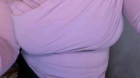 Snapshot of nancysanders chatting on February 10, 2026, 7:01 am Nancy online show from February 10, 2026, 7:01 am