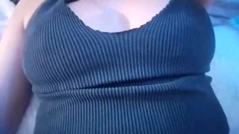 nancyybonita online show from January 3, 2025, 6:33 am