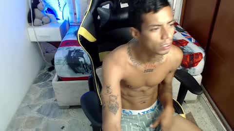 Snapshot of nando_col chatting on October 2, 2025, 4:25 pm nando_col online show from October 2, 2025, 4:25 pm