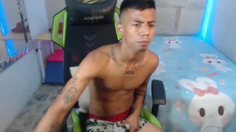 Snapshot of nando_col chatting on October 3, 2025, 7:00 pm nando_col online show from October 3, 2025, 7:00 pm