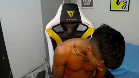 Snapshot of nando_col chatting on October 23, 2025, 11:31 am nando_col online show from October 23, 2025, 11:31 am