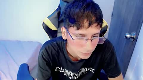 NANI online show from November 8, 2025, 3:56 pm