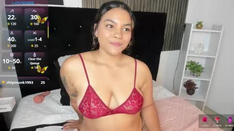Snapshot of nanny_cute chatting on October 24, 2025, 5:15 am NANY online show from October 24, 2025, 5:15 am
