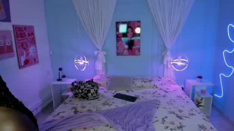 Naomi online show from March 23, 2026, 7:29 pm