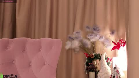 Naomi online show from November 25, 2025, 1:38 am