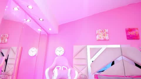 naomi_sara online show from September 16, 2025, 7:26 pm