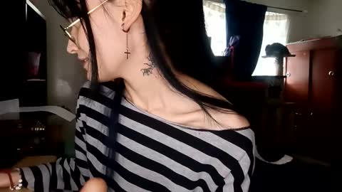 Snapshot of naomi_unu chatting on March 4, 2026, 5:08 pm Naomi online show from March 4, 2026, 5:08 pm