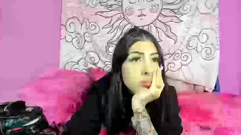 my main account is missnickeloo online show from September 12, 2025, 3:39 am