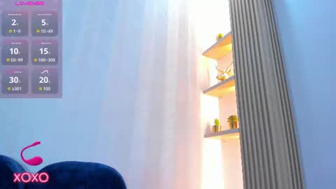 Naomi online show from June 25, 2026, 11:15 am