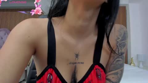 Snapshot of naomifrost chatting on April 29, 2026, 1:26 pm Naomi Frost online show from April 29, 2026, 1:26 pm