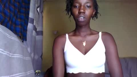 Snapshot of naomilittle31025 chatting on October 7, 2025, 8:55 am naomilittle31025 online show from October 7, 2025, 8:55 am
