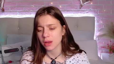 Naomi online show from November 20, 2025, 4:45 am