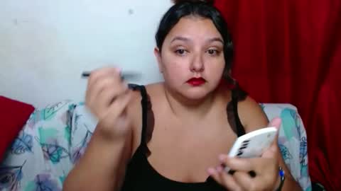 naomiquiin online show from September 25, 2025, 9:24 am