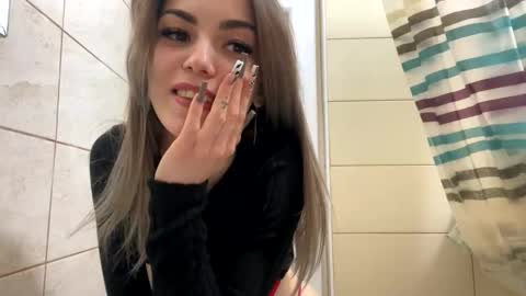 naomirusso online show from October 12, 2025, 10:09 pm