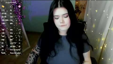 Naomi online show from April 24, 2026, 1:57 pm