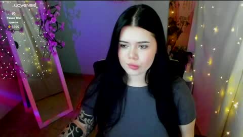Naomi online show from May 7, 2026, 6:30 am